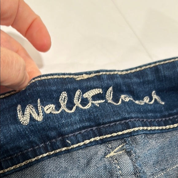Wallflower Blue Jean Shorts with Classic Cuffed Hem - Picture 5 of 7